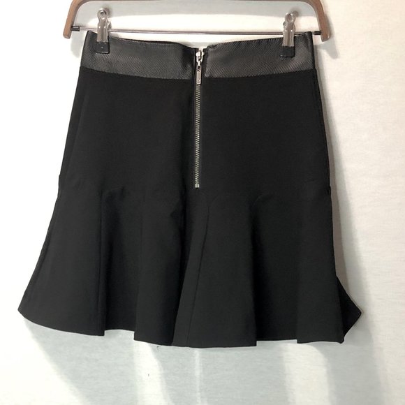 GUESS Black Pleated Skirt with Faux Leather Detail - Picture 3 of 6